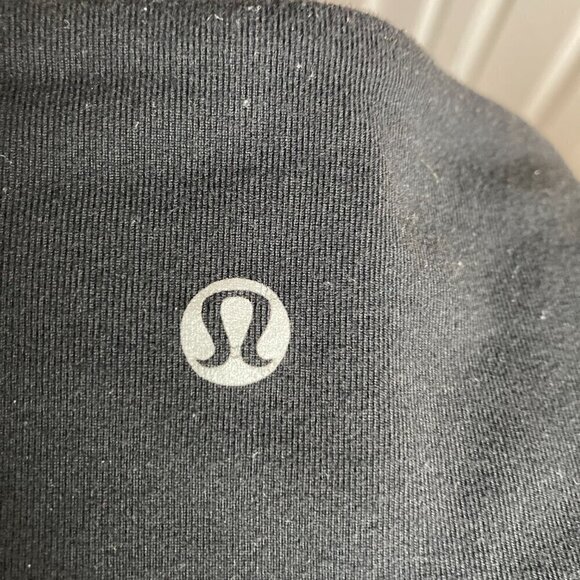 Lululemon capri leggings size 4 - Picture 4 of 4